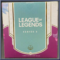 Riven (Spirit Blossom) from League of Legends - Series 3 manufactured by Riot Games [Back]