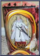 Gandalf the White (Blue Sheath, White Robes) from Lord of the Rings - Two Towers - Series 1 manufactured by Toy Biz [Front]