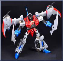 Screecher from Mastermind Creations - Knight Morpher manufactured by Mastermind Creations [Loose]