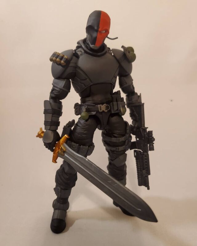 Deathstroke (Marvel Legends) Custom Action Figure