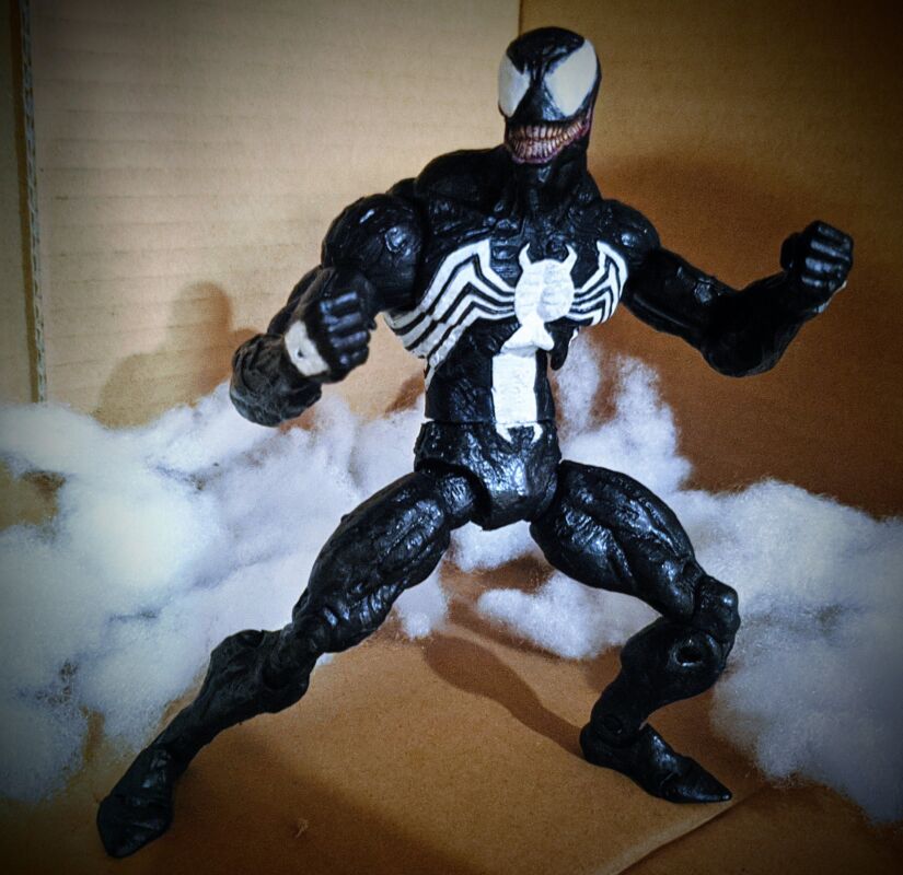 Venom Marvel Playmobil custom