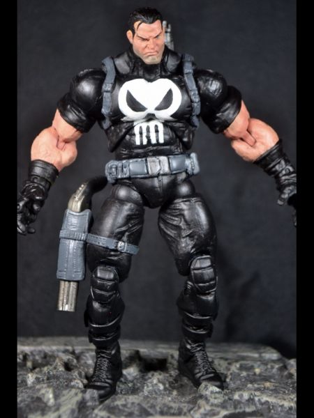 PUNISHER Olivetti Style V.2 (Marvel Legends) Custom Action Figure