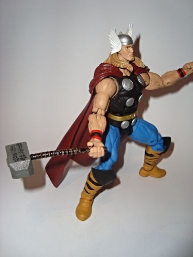 Classic Thunder God Cape - Scottacus Customs : Action figure tailor