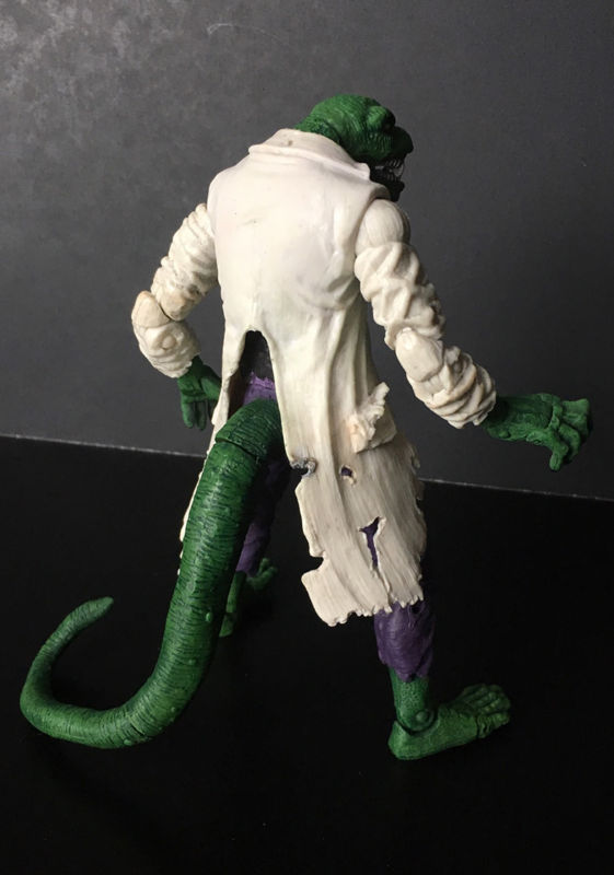 figure of lizard